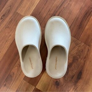 Jeffery Campbell clogs
